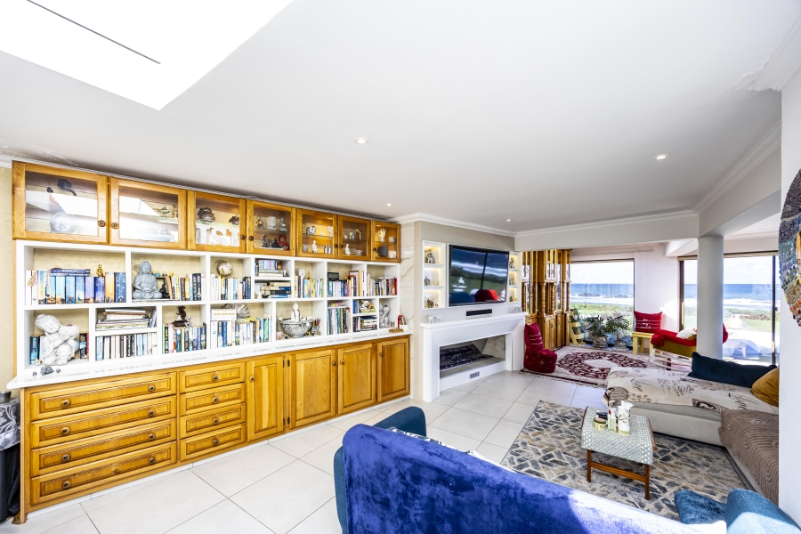 5 Bedroom Property for Sale in Gonubie Eastern Cape